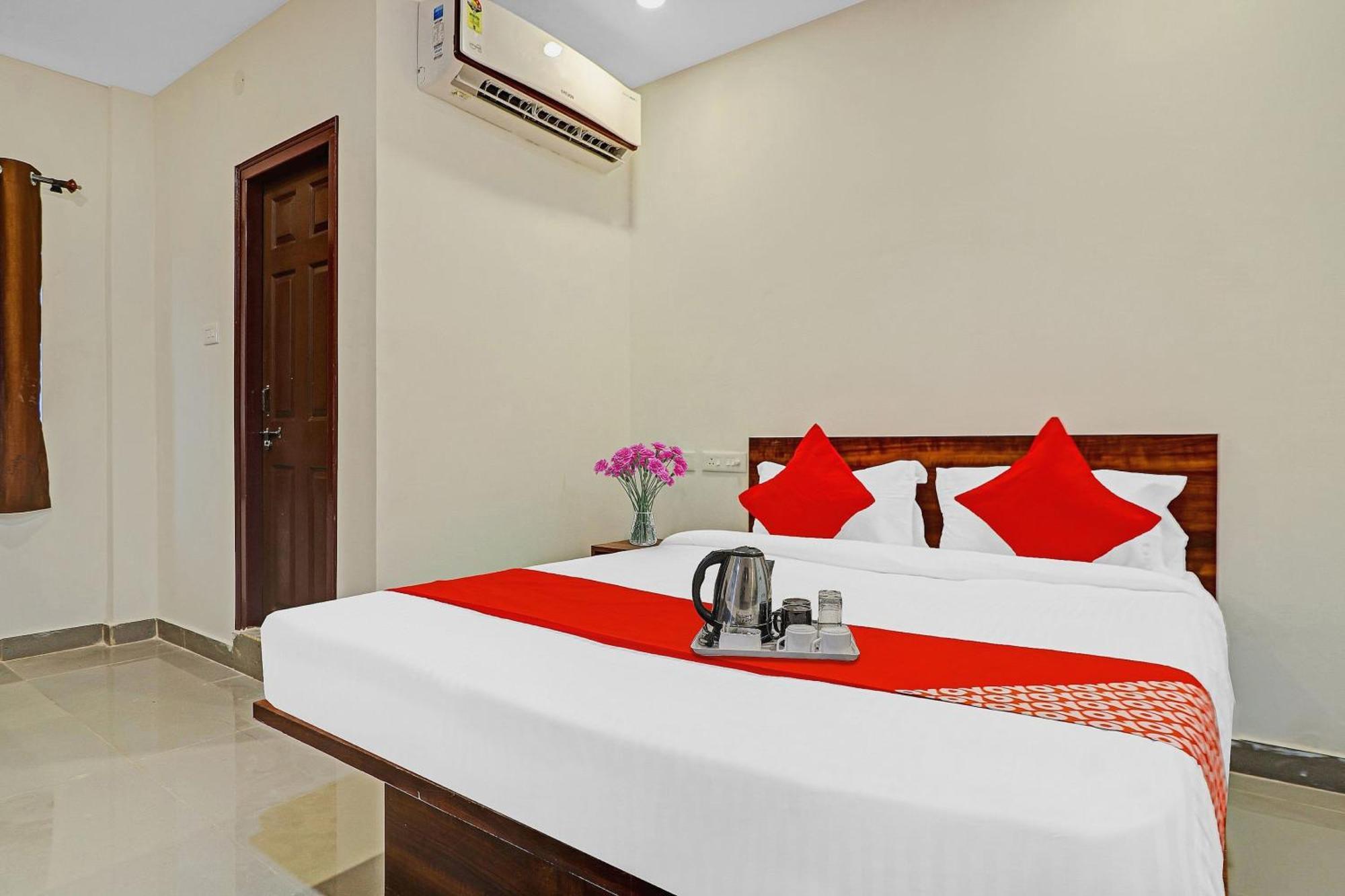 Hotel O Night Eye Hajdarabad Zewnętrze zdjęcie