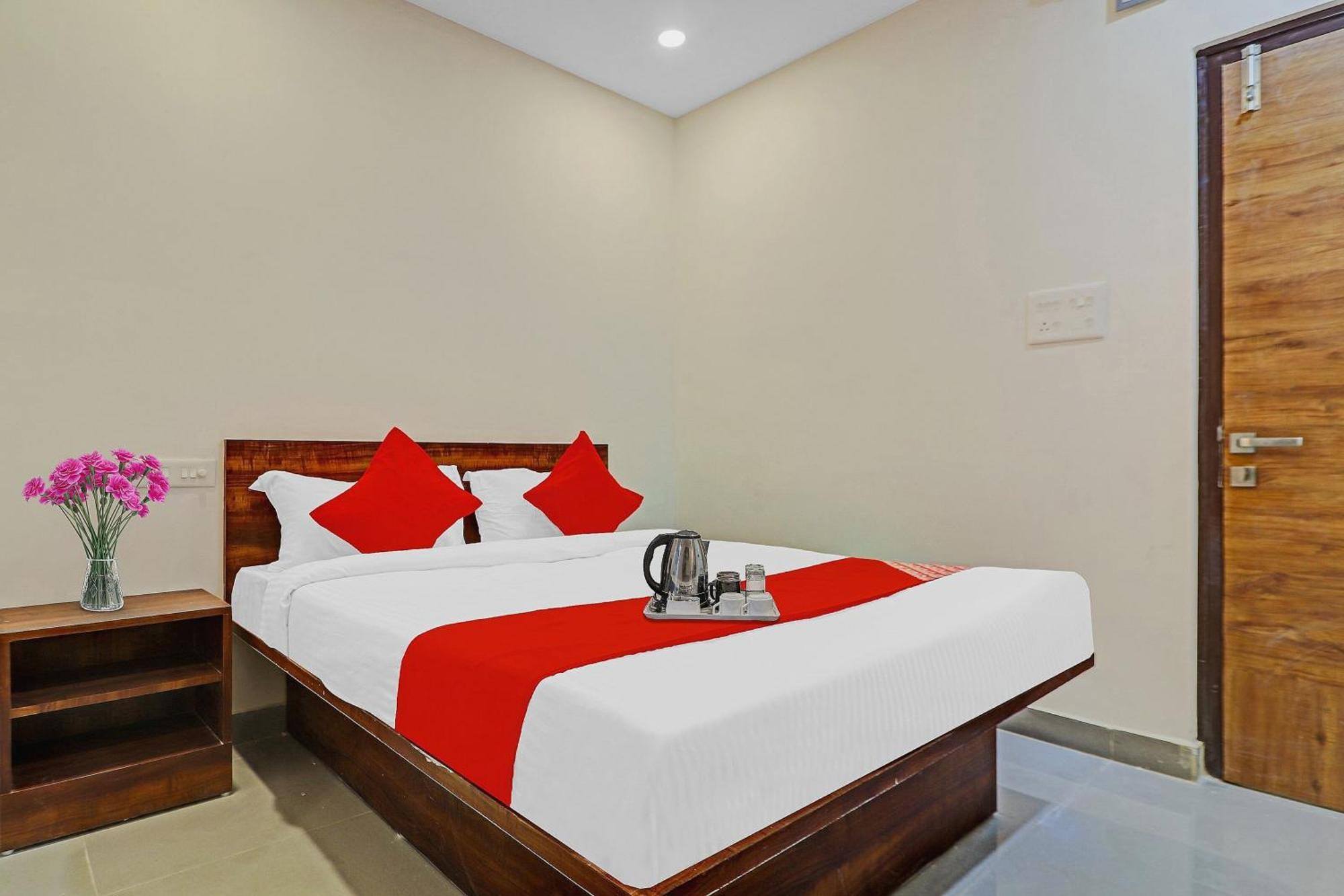 Hotel O Night Eye Hajdarabad Zewnętrze zdjęcie