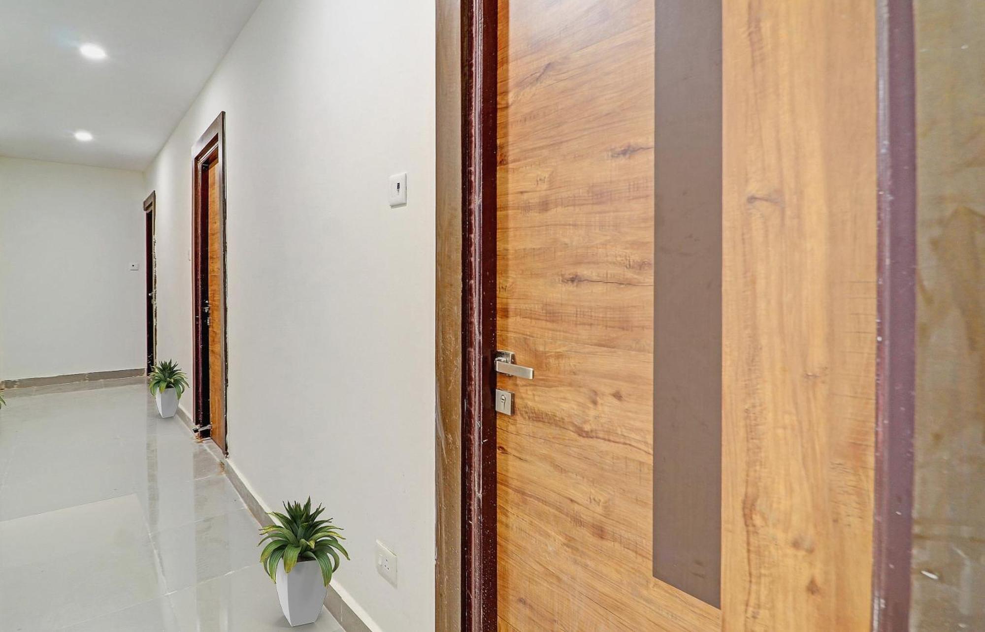 Hotel O Night Eye Hajdarabad Zewnętrze zdjęcie