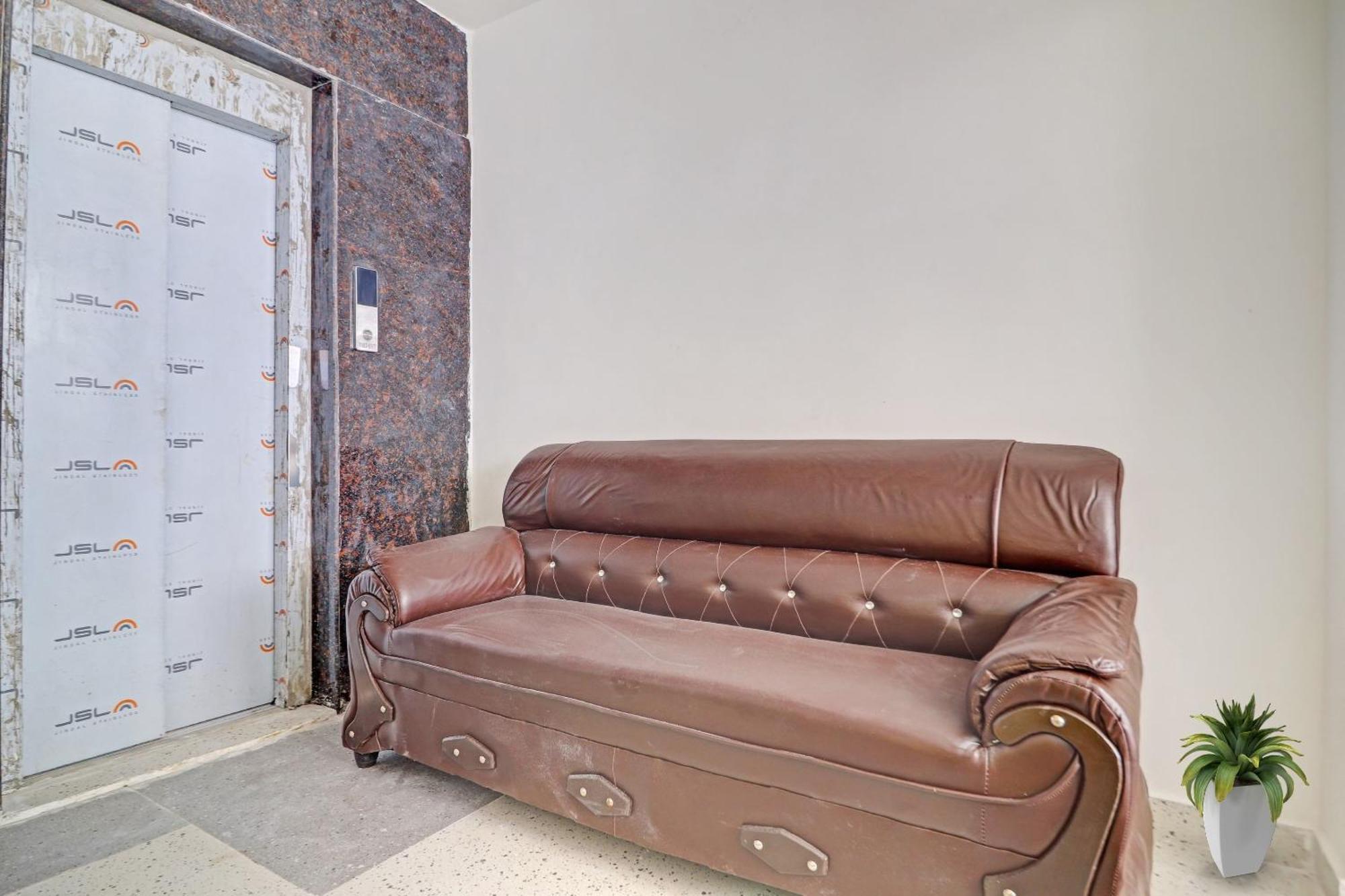Hotel O Night Eye Hajdarabad Zewnętrze zdjęcie