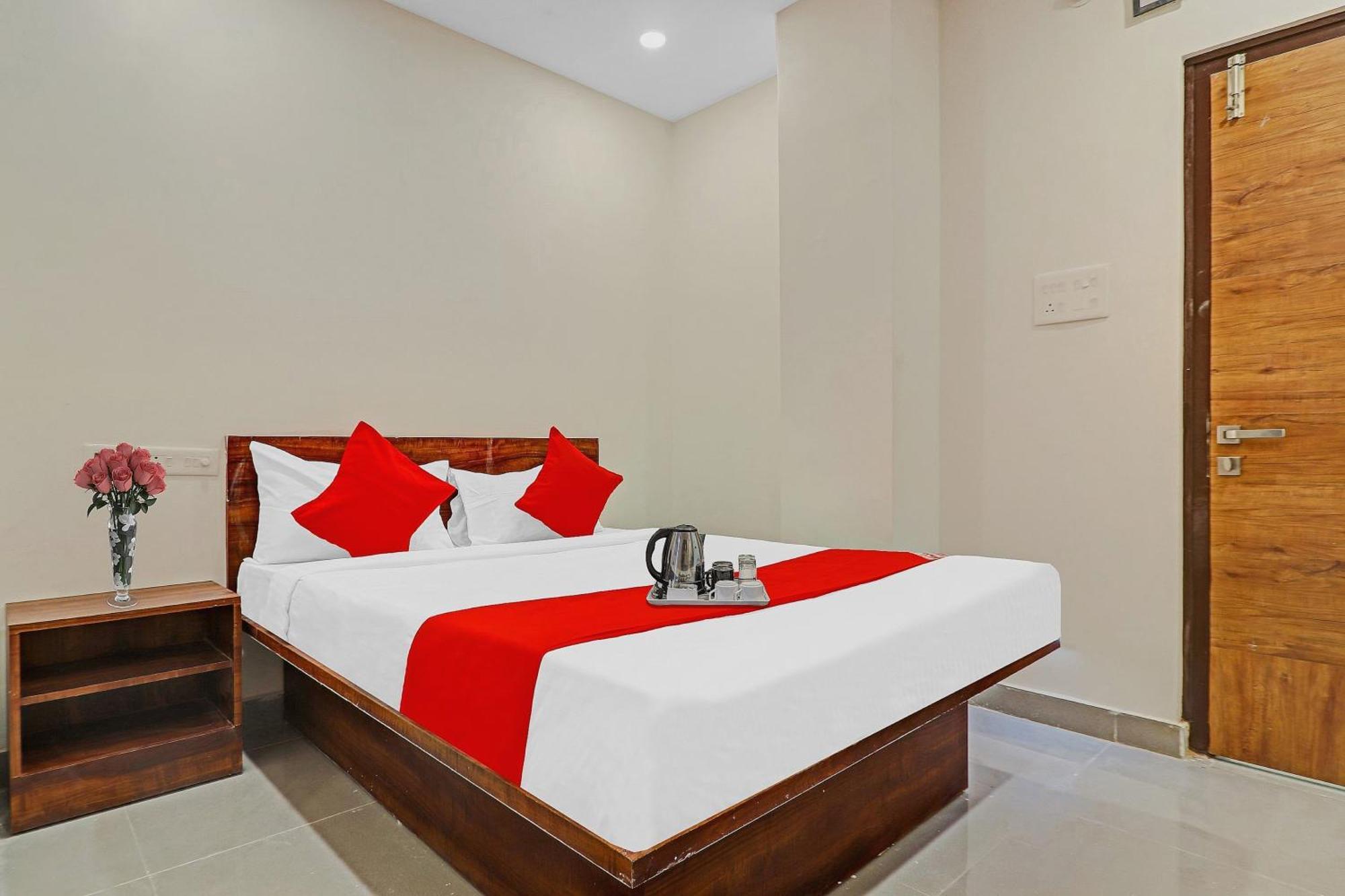 Hotel O Night Eye Hajdarabad Zewnętrze zdjęcie